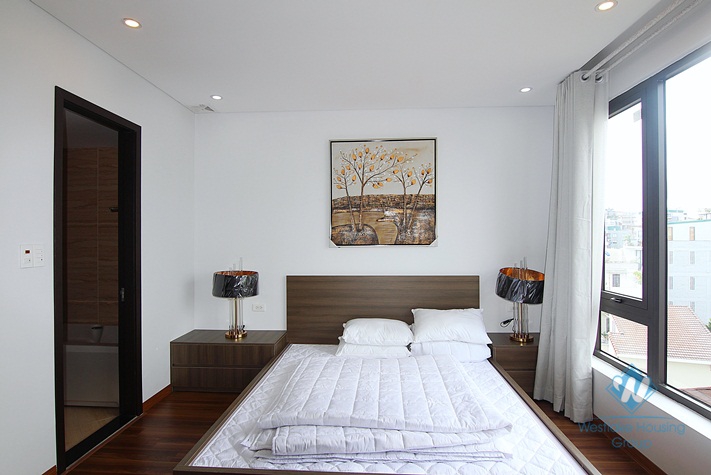 Beautiful and bright apartment for rent in the heart of Tay Ho district, Ha Noi